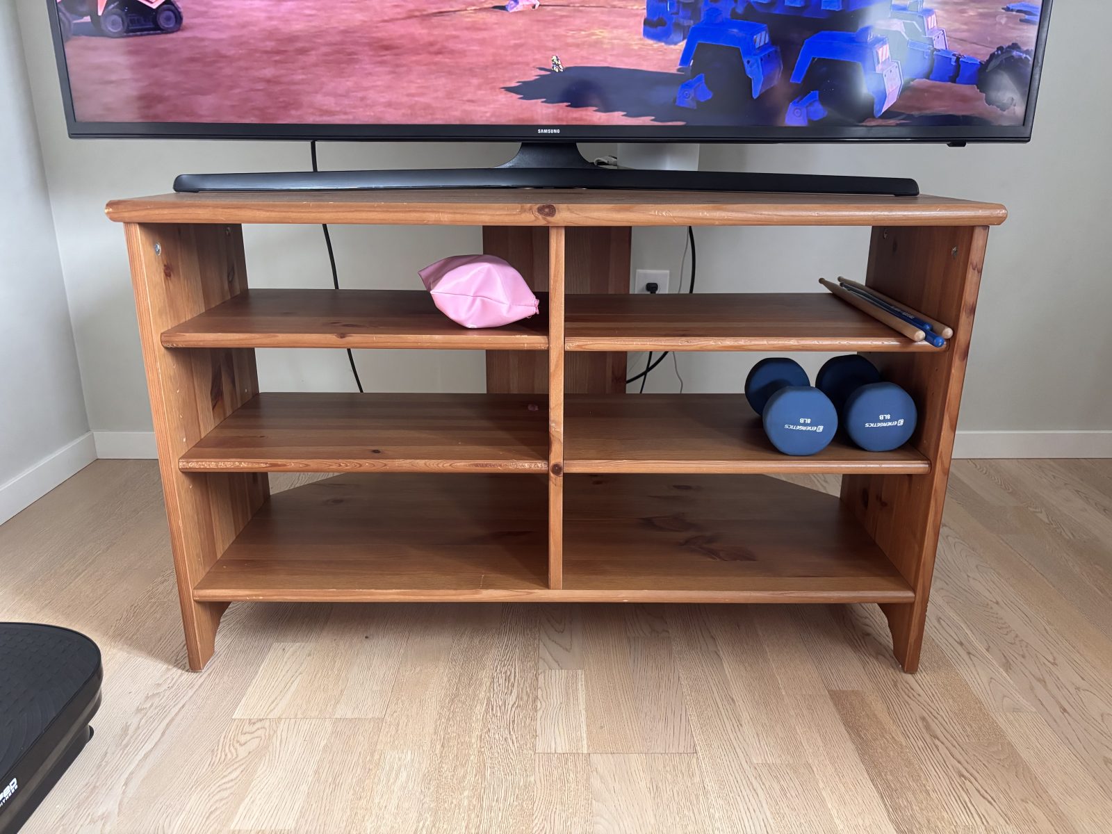 Tv stand